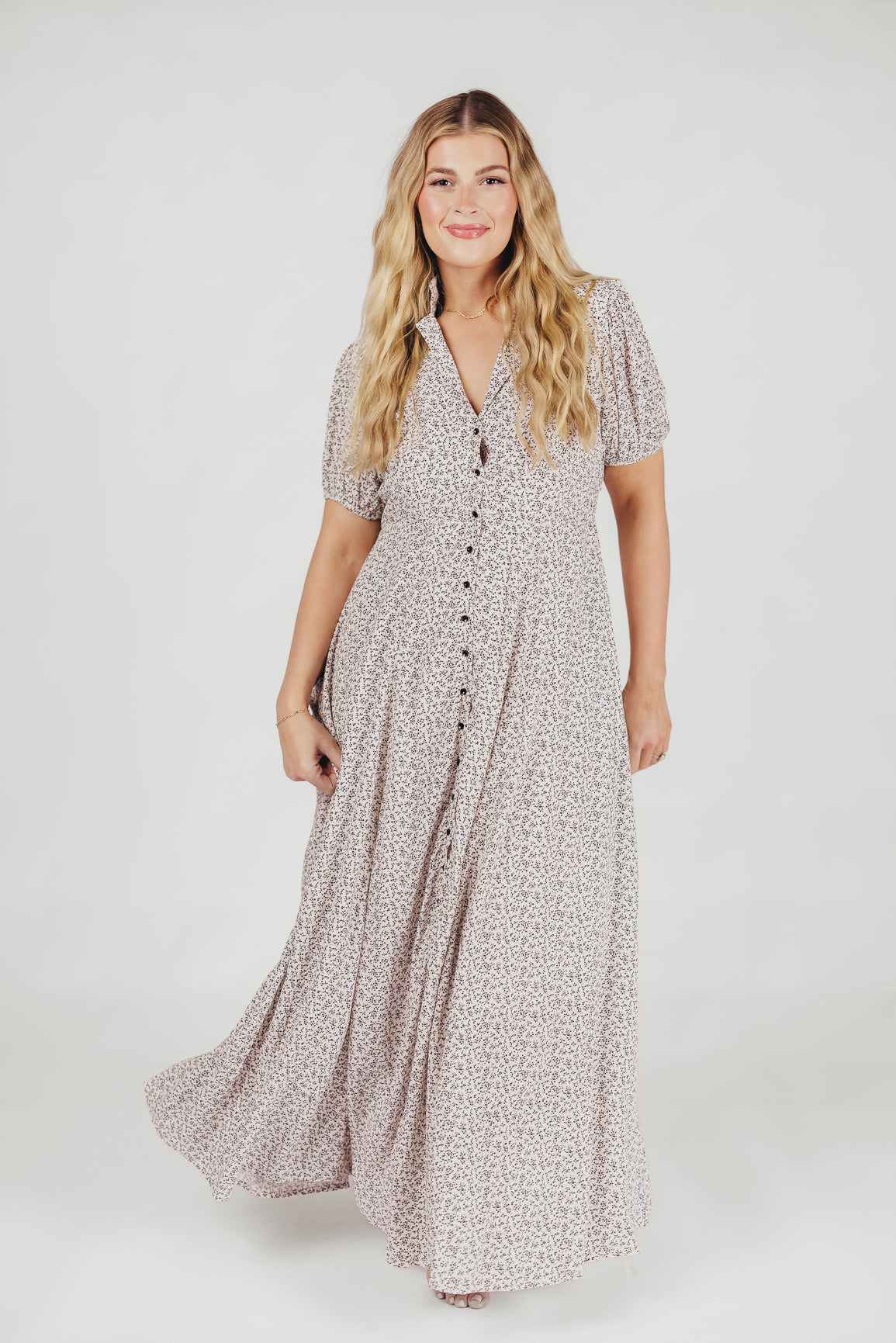 Mariah Collared Button-Down Maxi Dress in Creme Floral - Nursing Friendly