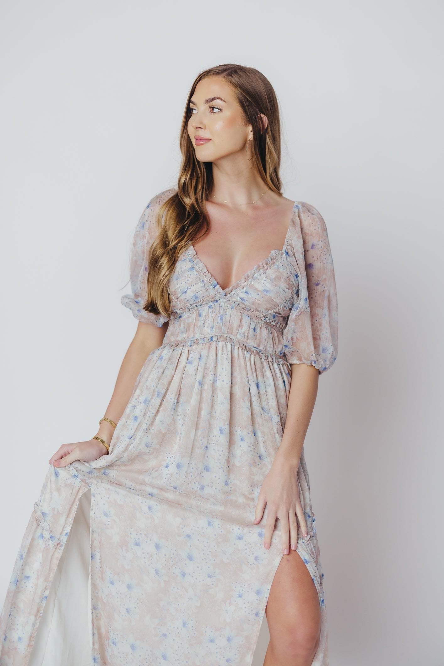 Daphne Maxi Dress in Beige Blue Floral - Bump Friendly & Inclusive Sizing (S-3XL)