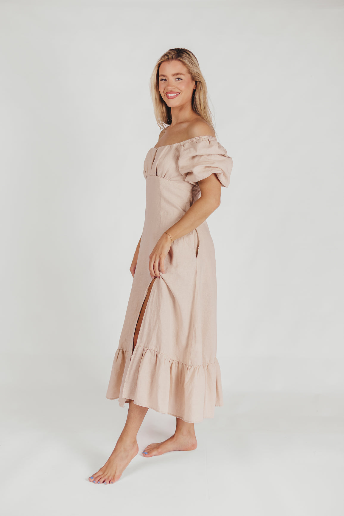 Beatrice Linen Fit-and-Flare Maxi Dress in Linen