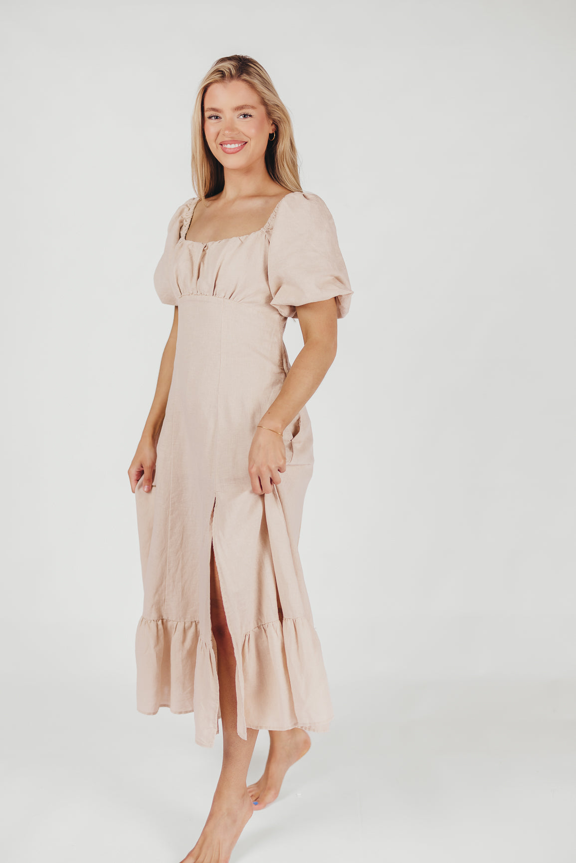 Beatrice Linen Fit-and-Flare Maxi Dress in Linen