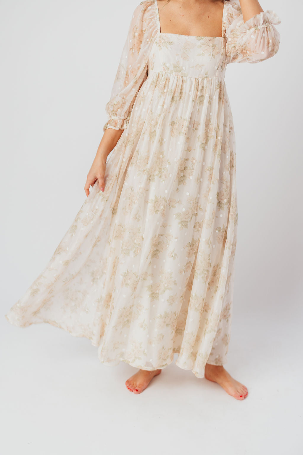 Mona Maxi Dress with Smocking in Cream Floral - Bump Friendly & Inclusive Sizing (S-3XL)