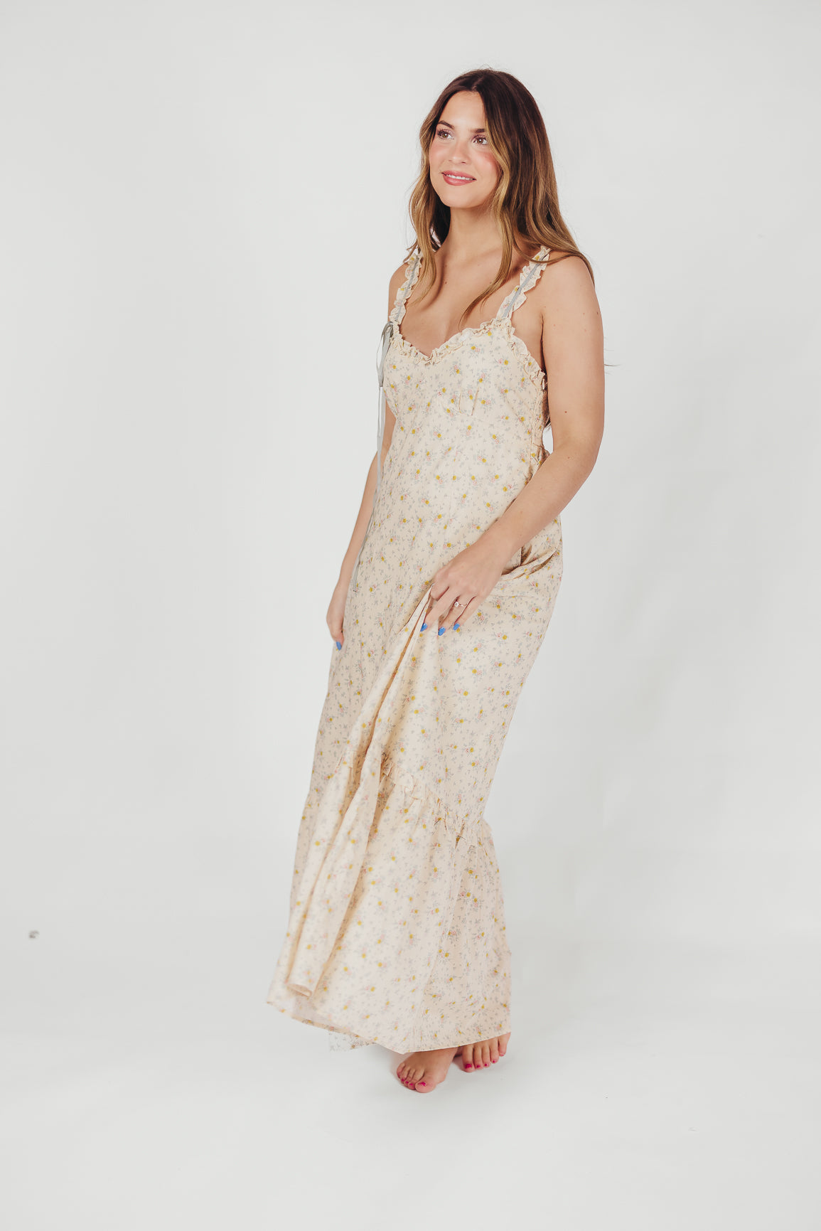 Penelope Cotton Maxi Dress with Ruffle Accents in Creme Floral