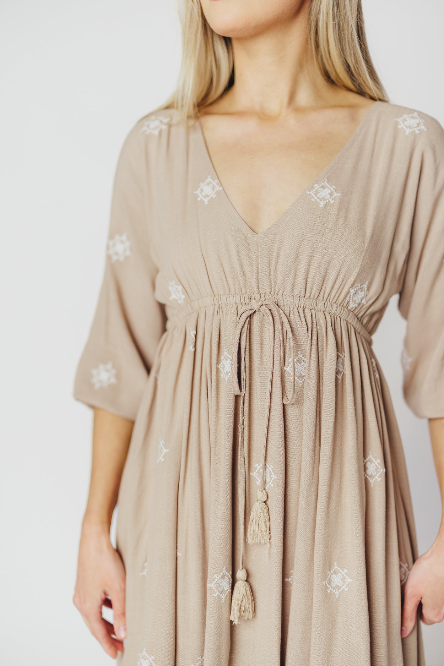 Janette Embroidered Midi Dress in Linen Beige