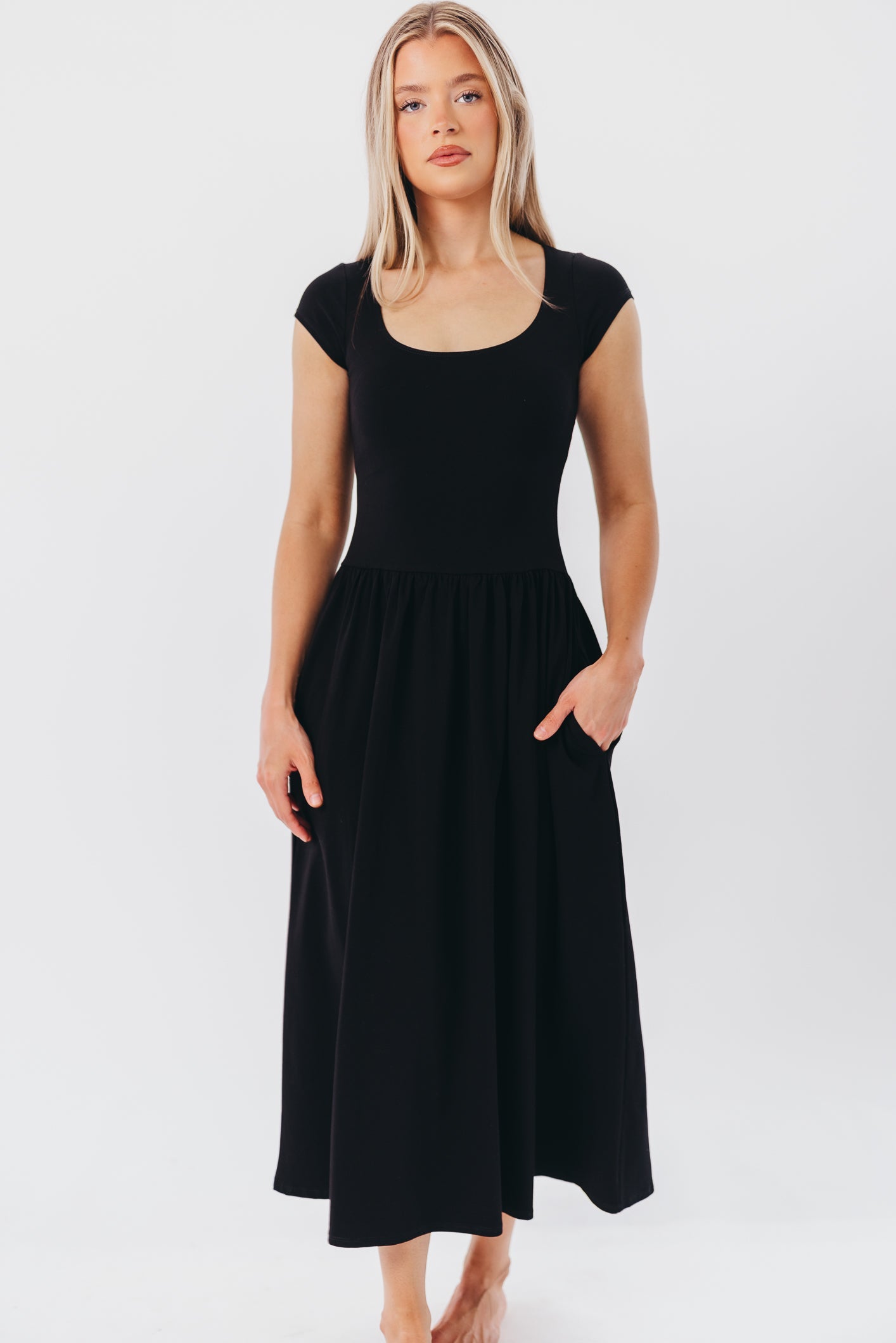 Larissa Short Sleeve Knit Midi Dress in Black