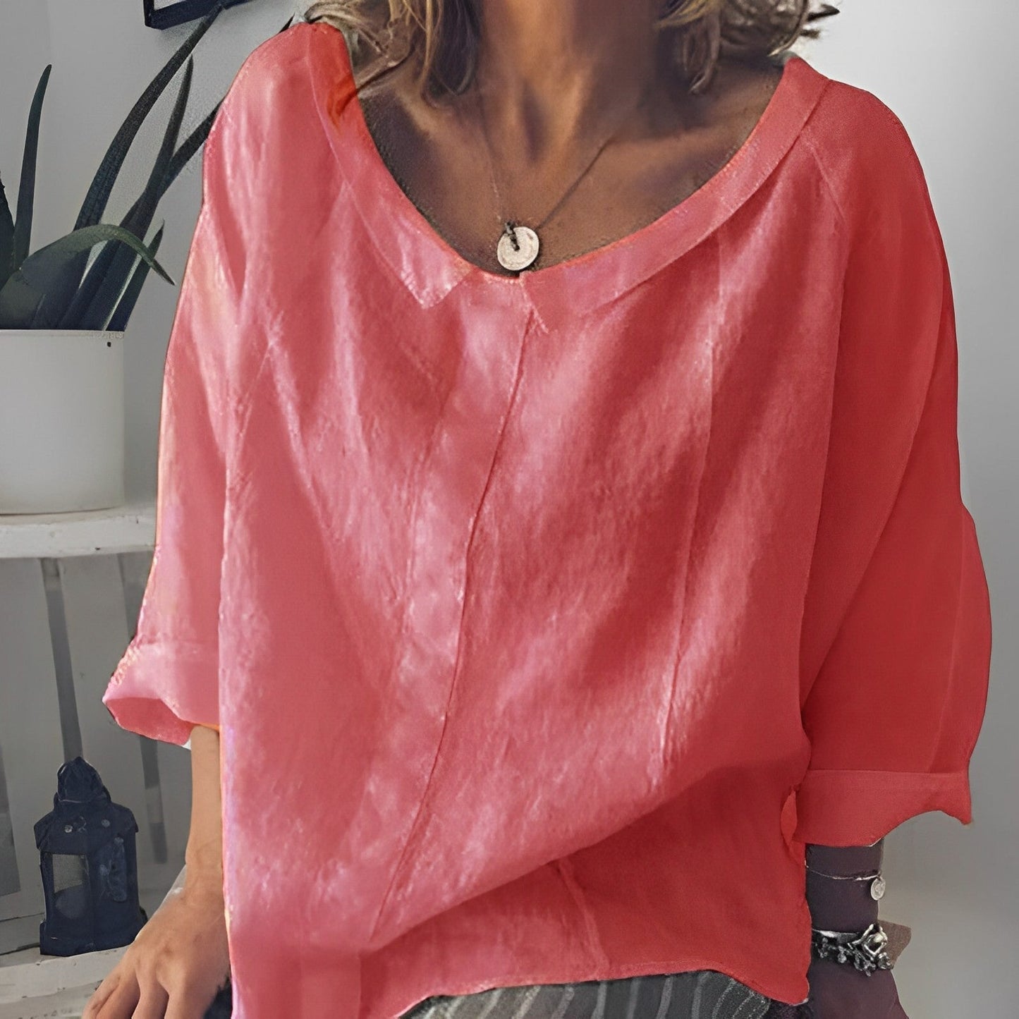 Linen blouse with loose collar - isolde