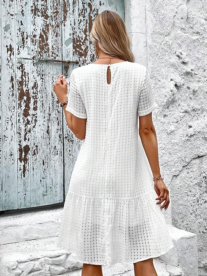 Charlotte – elegant, simple mini dress with short sleeves