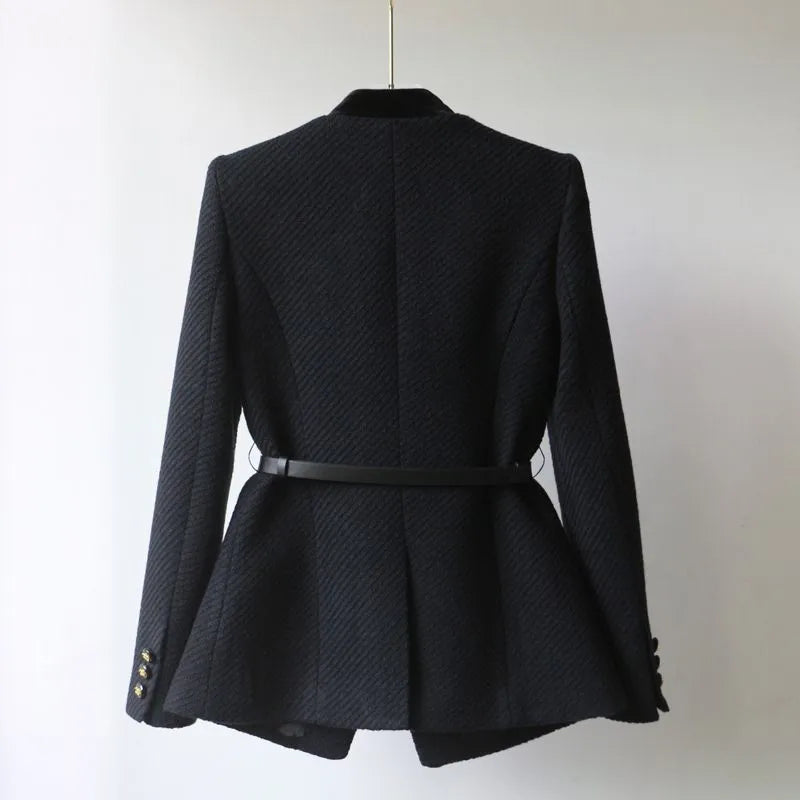 Tailored women's coats with belt and buttons