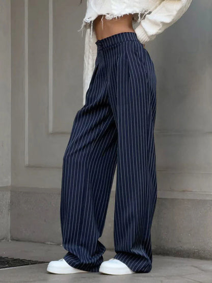 Diana striped pleated pants – women