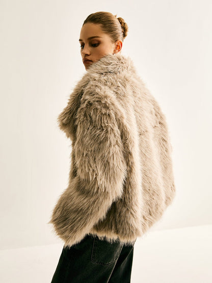 Luxurious faux-fur jacket – women