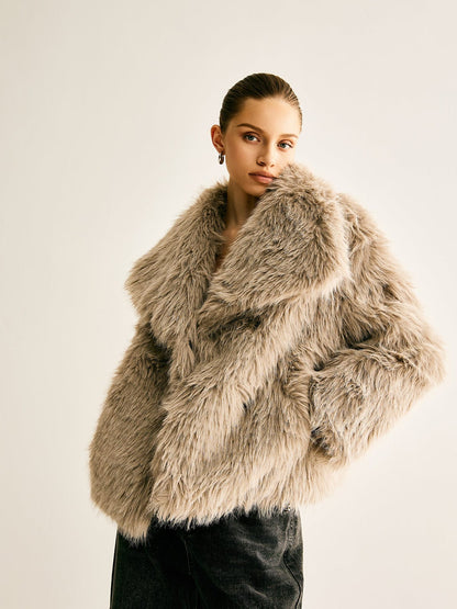 Luxurious faux-fur jacket – women