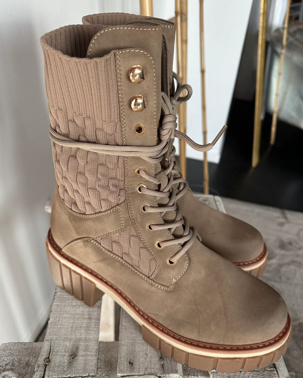 Dina - Stylische Damenstiefel Für Den Winter