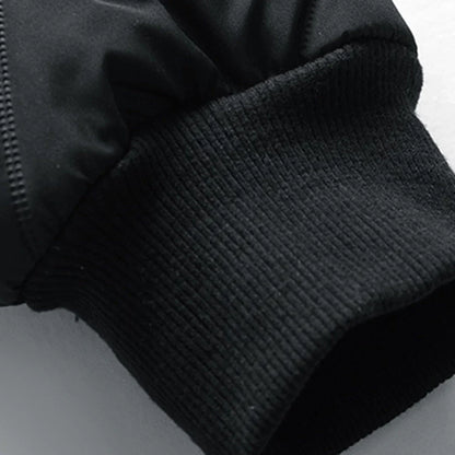 Padded winter jacket with zip pockets – men