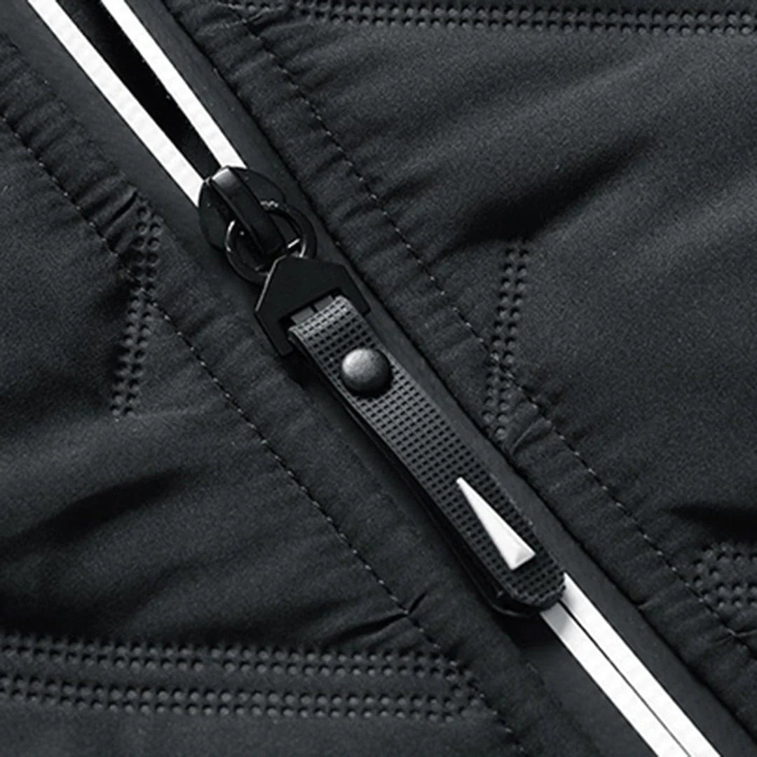 Padded winter jacket with zip pockets – men