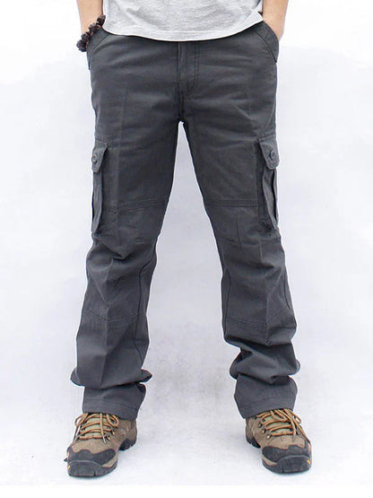 Cargo trousers with multiple pockets – casual outdoor style