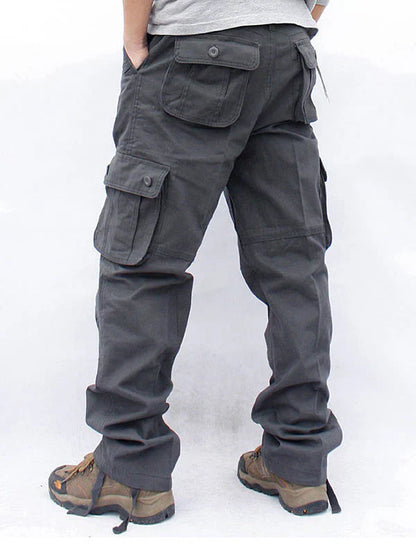 Cargo trousers with multiple pockets – casual outdoor style