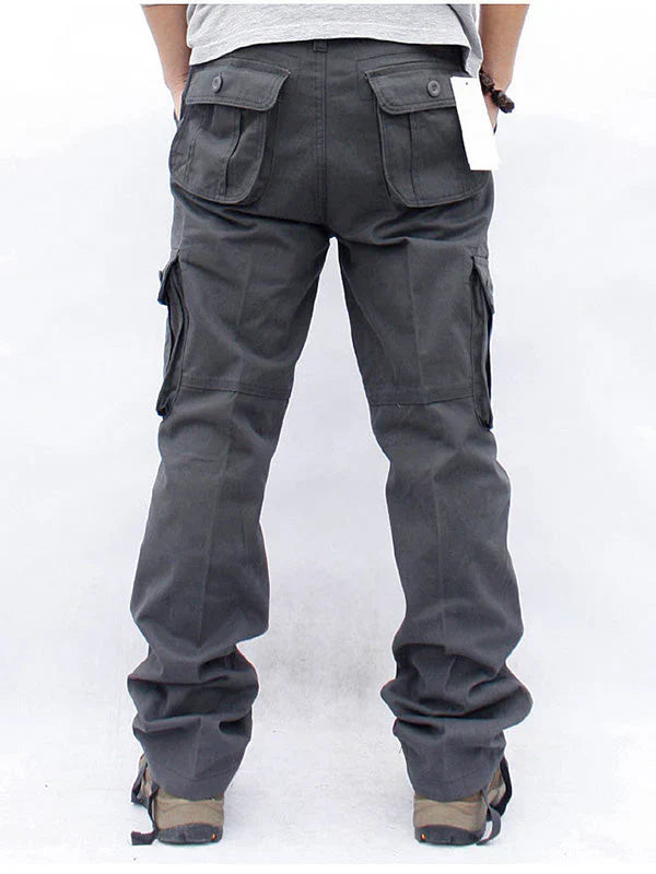 Cargo trousers with multiple pockets – casual outdoor style