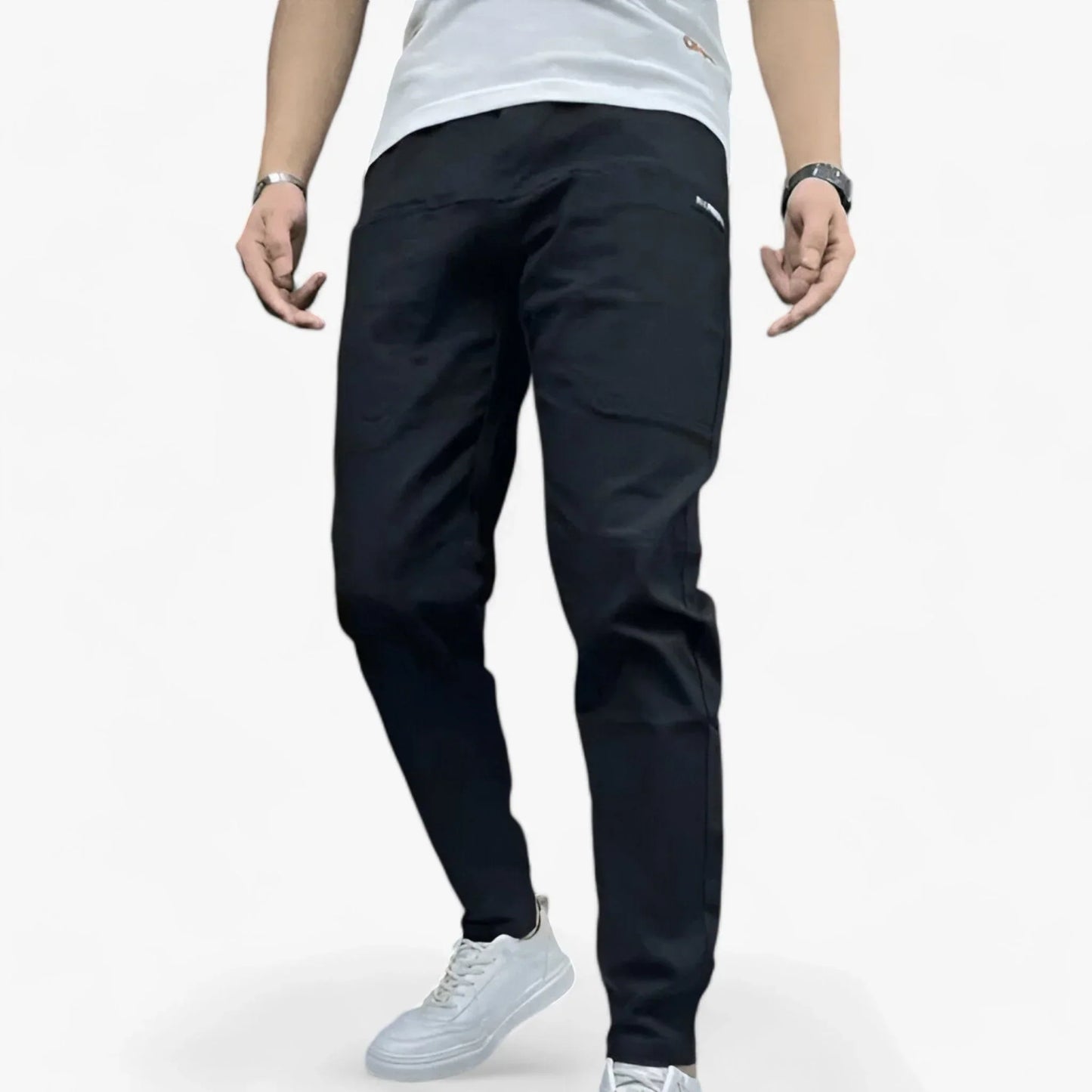Modern cargo trousers with elasticated waistband – a comfortable all-rounder