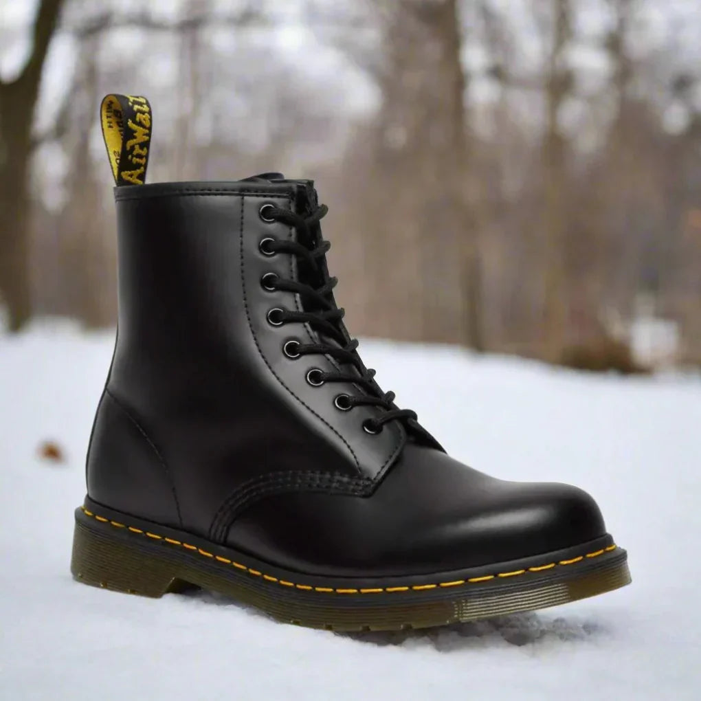 Women’s elegant classic lace-up boots – women