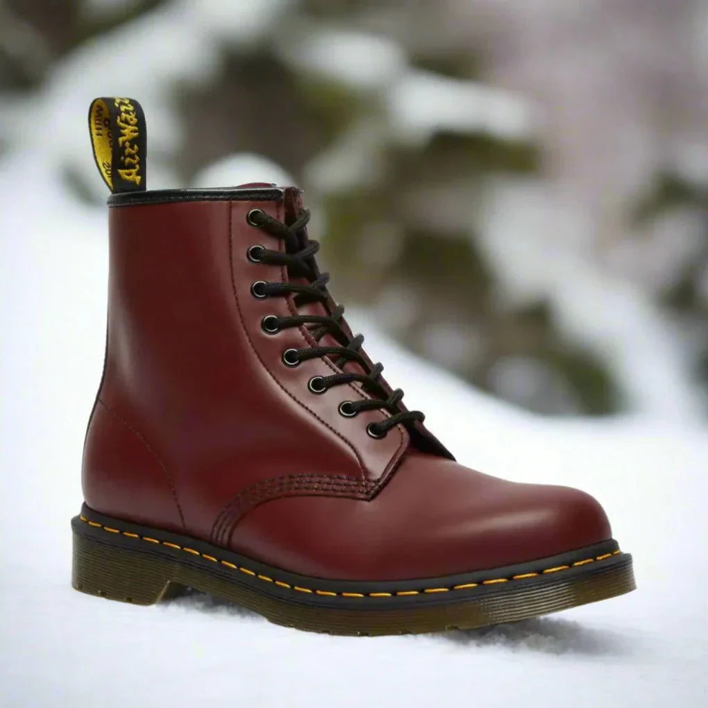 Women’s elegant classic lace-up boots – women