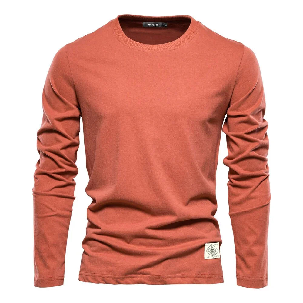 Casual men's long-sleeved shirt with round neck