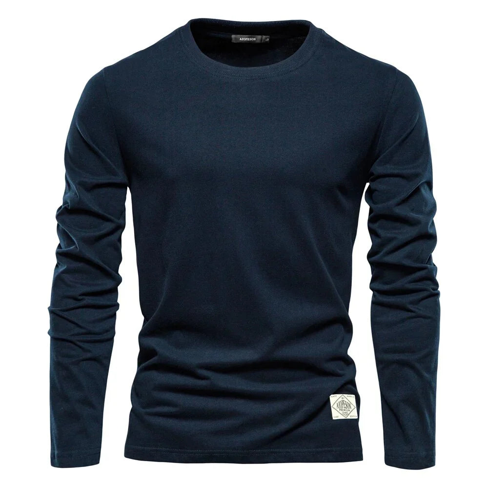Casual men's long-sleeved shirt with round neck