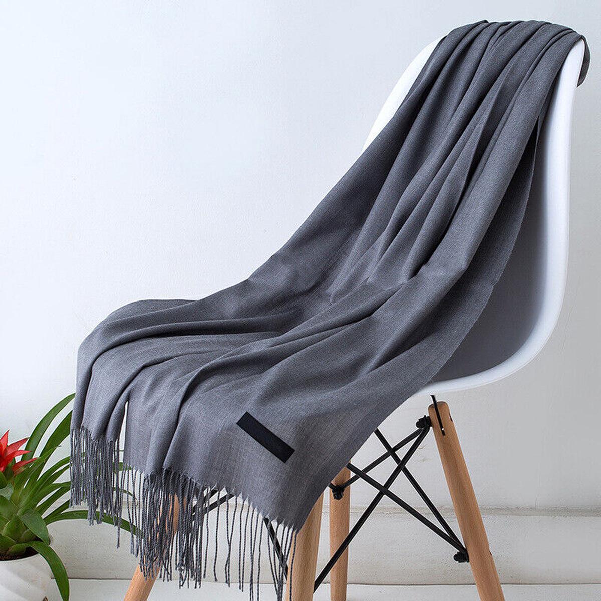 Long cashmere scarf with fringe, soft and elegant