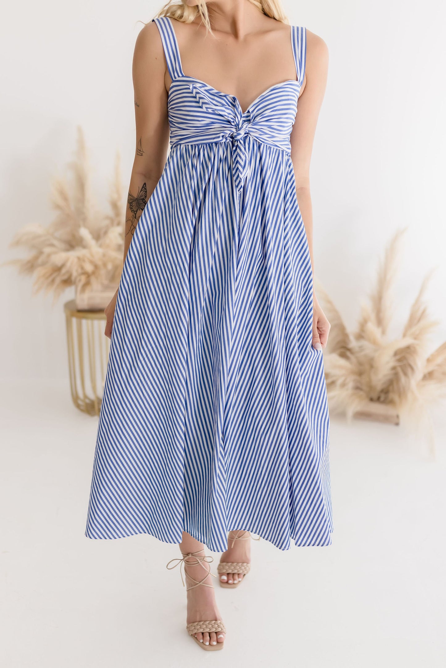 Madison Sleeveless Stripe Print Midi Dress Blue