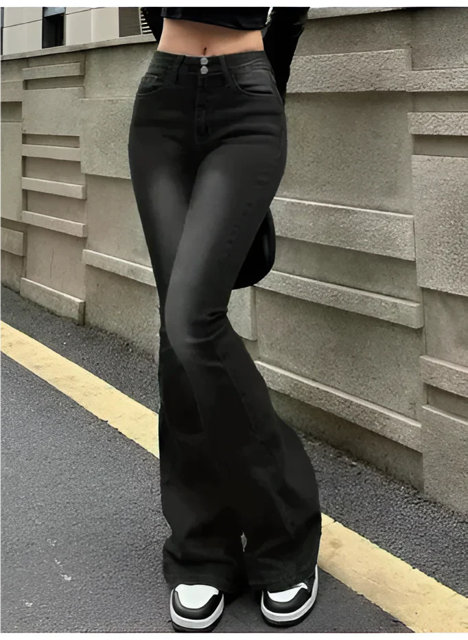 High-waisted flared slim-fit jeans – women