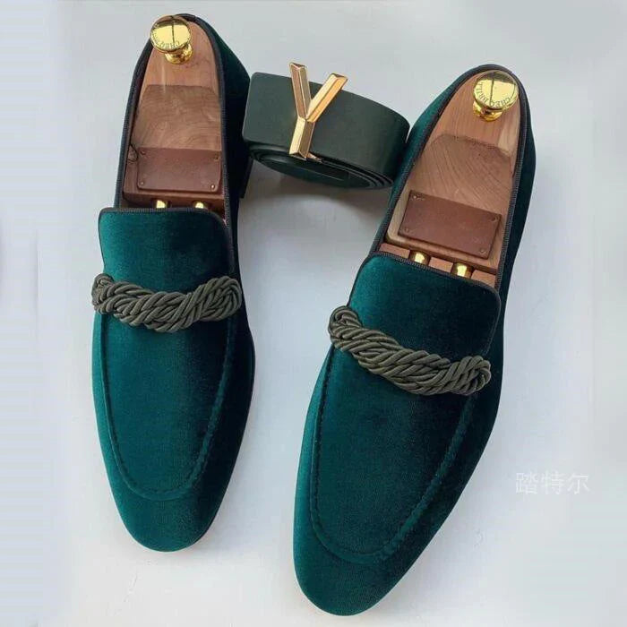 Jonas – corduroy loafers with braided detailing and an elegant cut