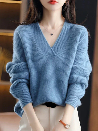 Long-sleeve v-neck knit sweater with ribbed sleeves – women