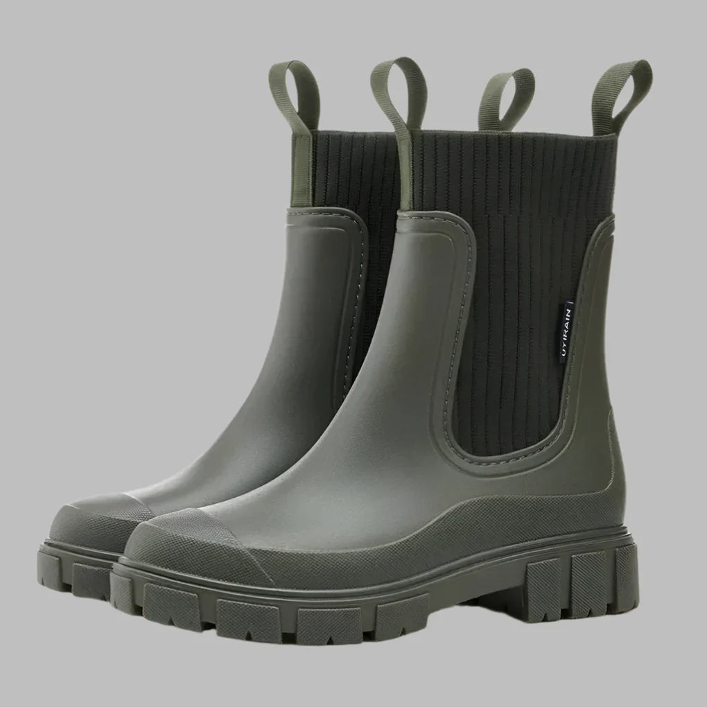Waterproof chelsea boots – women