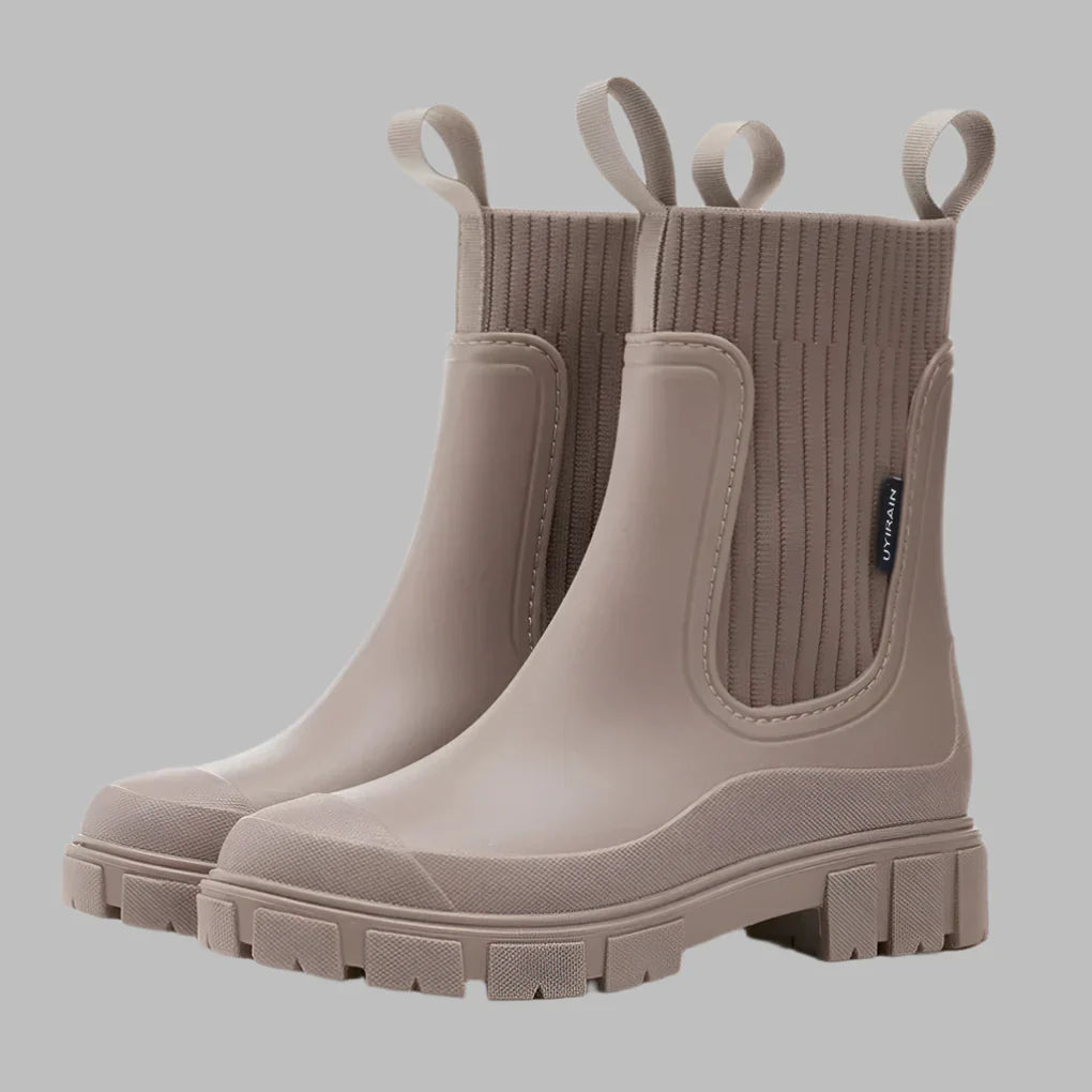 Waterproof chelsea boots – women