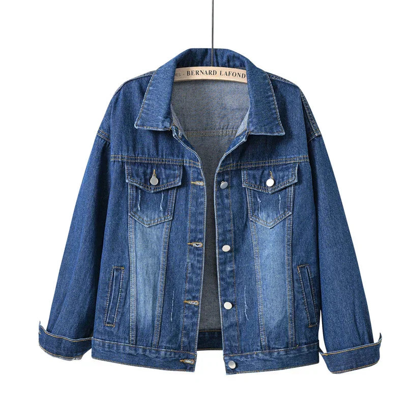 Short buttoned jacket with chest pocket – women