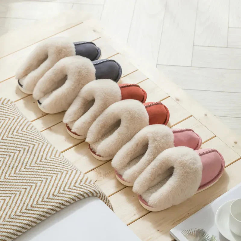 Women's slippers with fur trim – cozy loungewear style