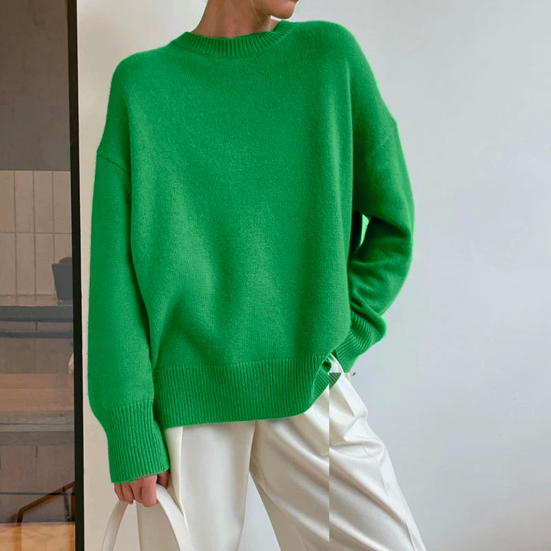 Women's cashmere sweater, simple and elegant
