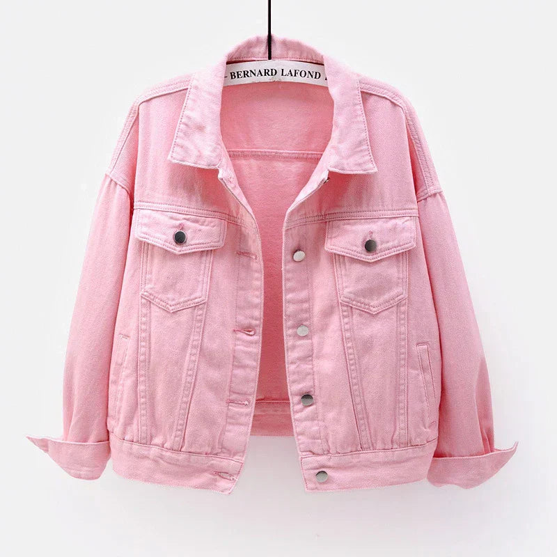 Short buttoned jacket with chest pocket – women