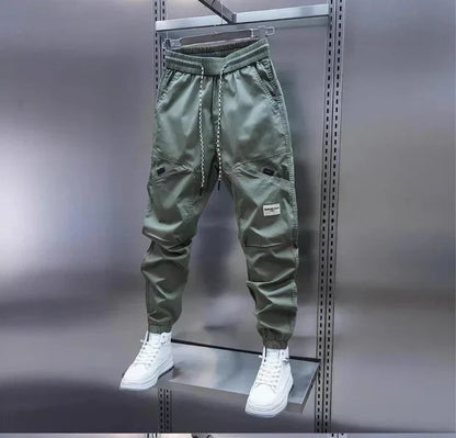 Lewis – sports pants with details