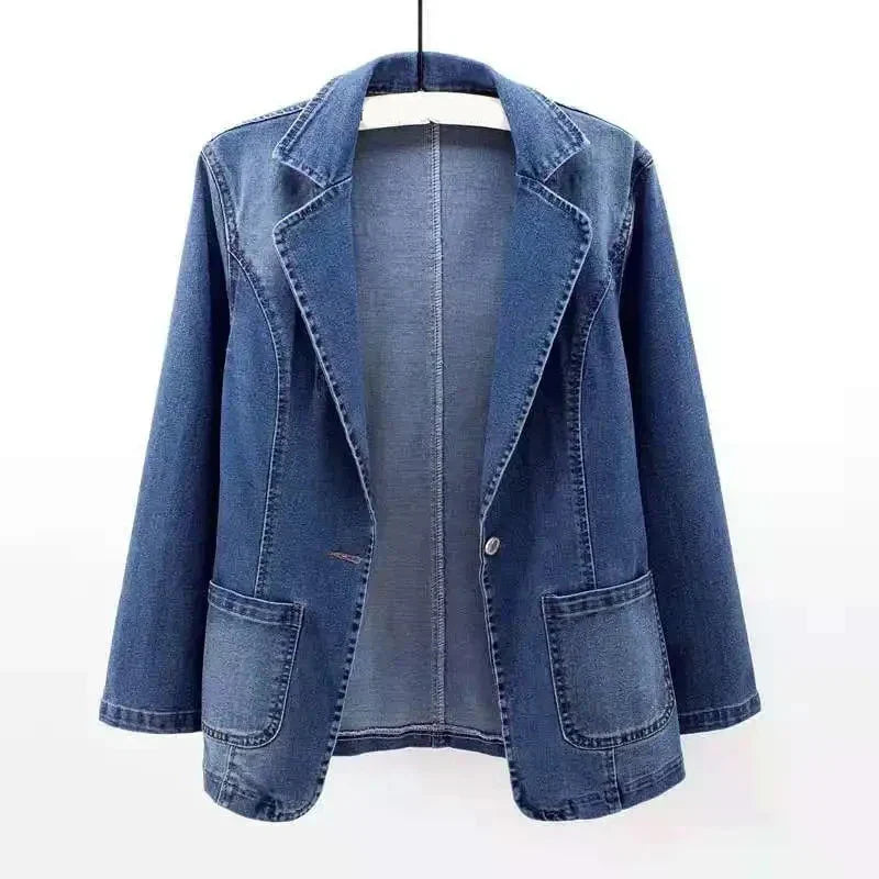 Women's denim jacket with pocket – a denim classic for everyday wear
