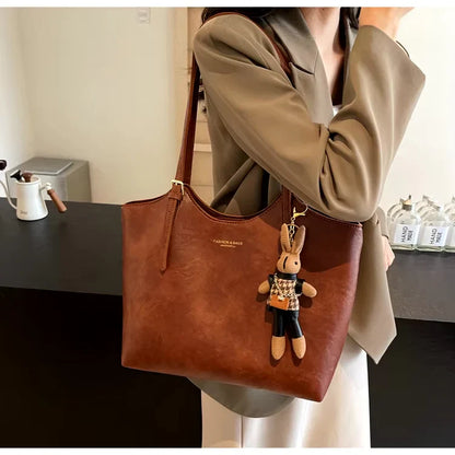 Sienna retro shoulder tote bag in a vintage look