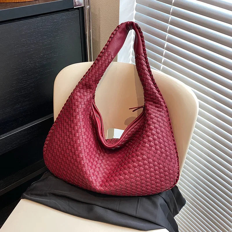 Luna woven handbag in a summery style