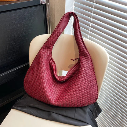 Luna woven handbag in a summery style