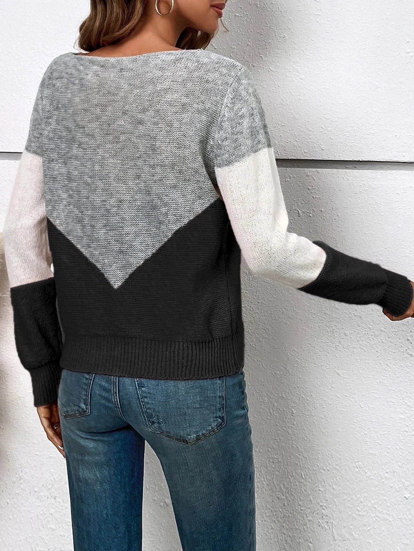 Color-block knit sweater – women