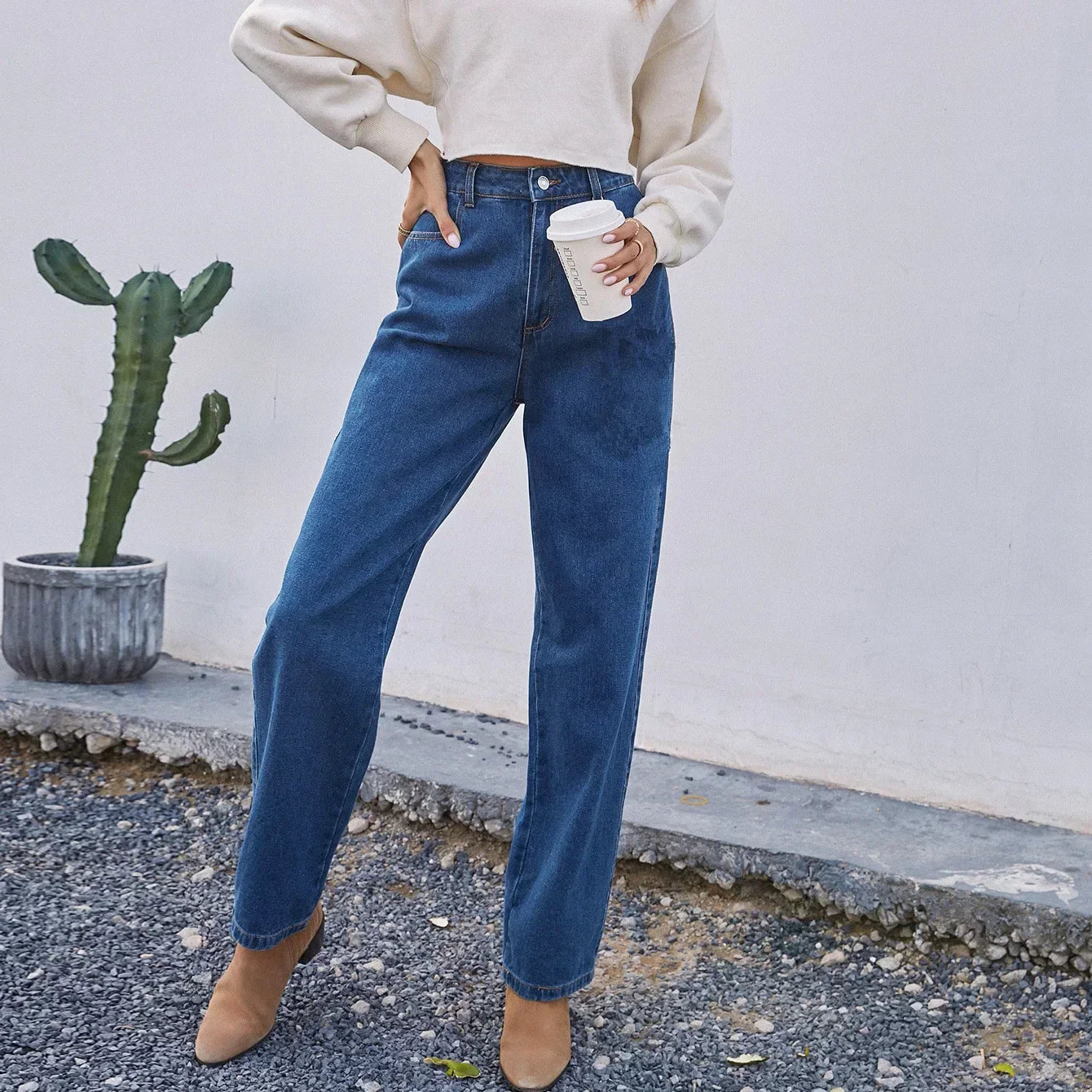 Straight-leg casual jeans – women