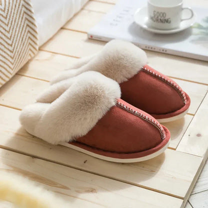 Women's slippers with fur trim – cozy loungewear style