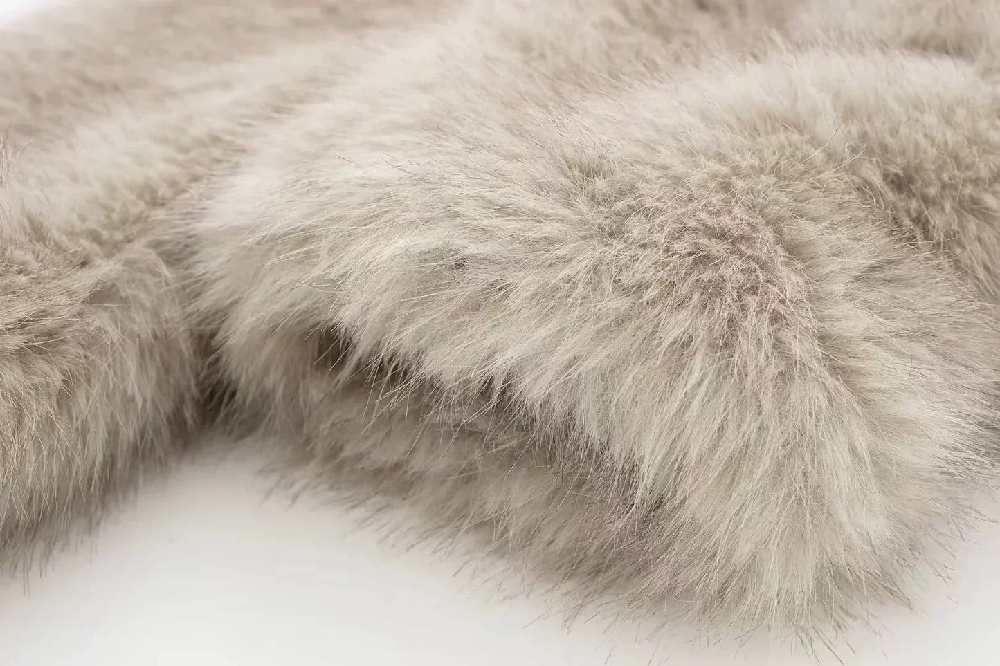 Warm fur jacket for women in a stylish design