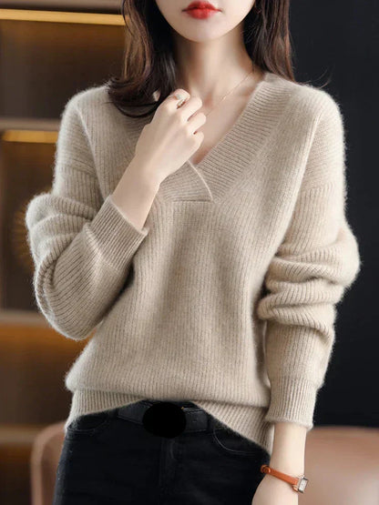 Long-sleeve v-neck knit sweater with ribbed sleeves – women