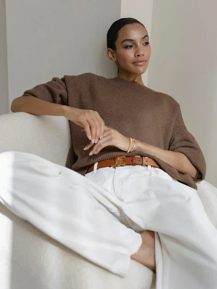 Women's cashmere sweater, simple and elegant