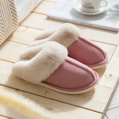 Women's slippers with fur trim – cozy loungewear style
