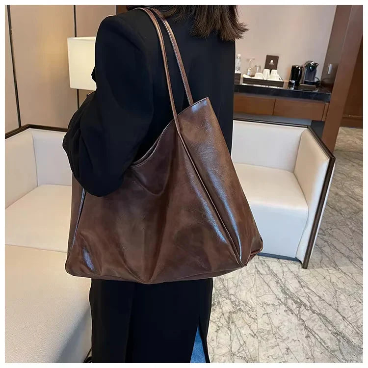 Aura minimalist tote bag with a clean shape