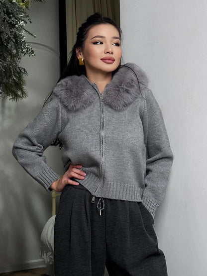 Women's grey cardigan with hood and faux fur trim – warm winter jacket